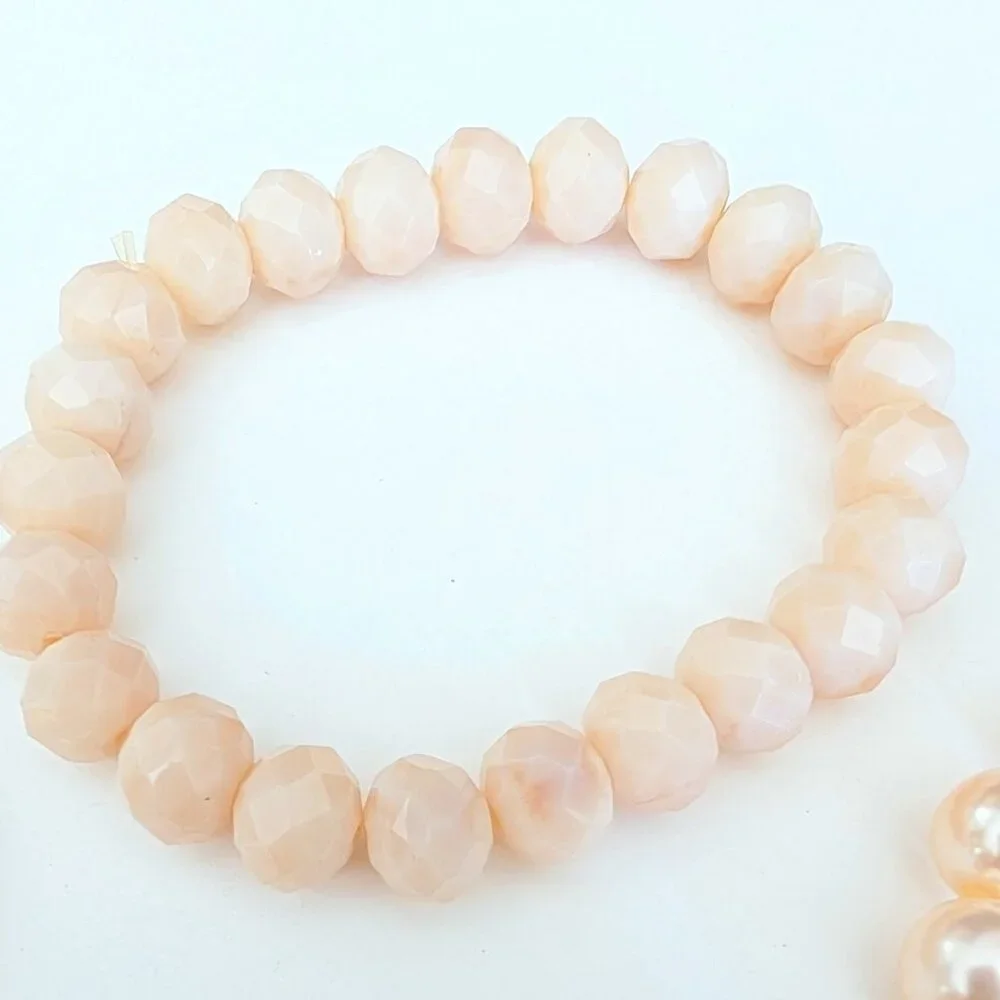N/A stretch bracelets