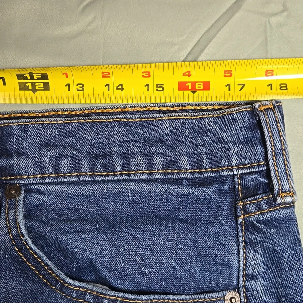 Levis comfortable stylish