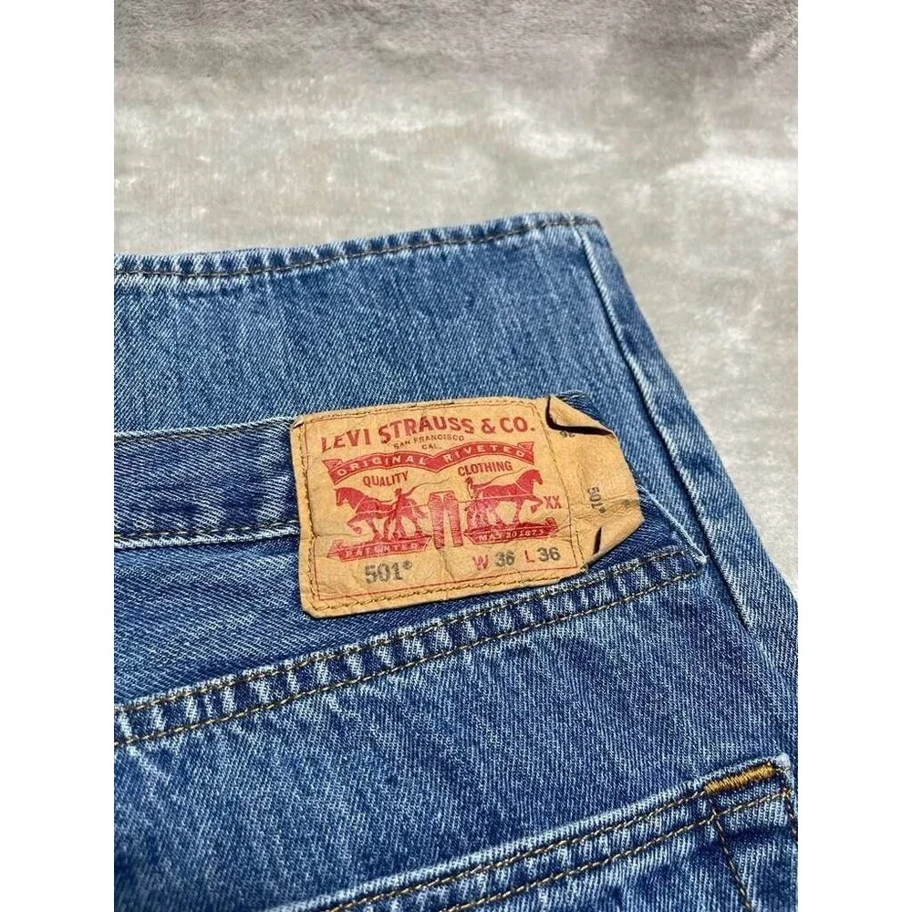 Levis item levi