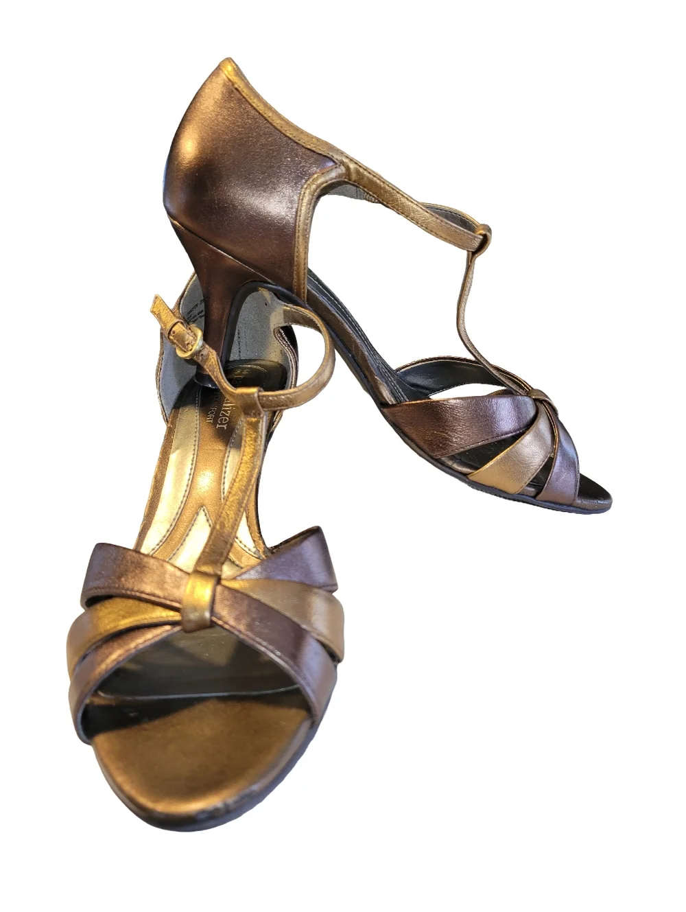 Naturalizer Princeton Copper Metallic Leather T-Strap Sandals N5 Comfort Size 8
