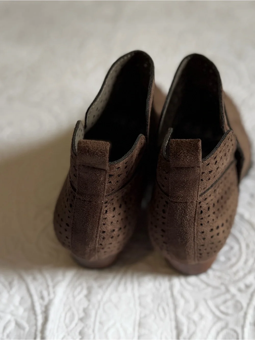 Cato perforated suede