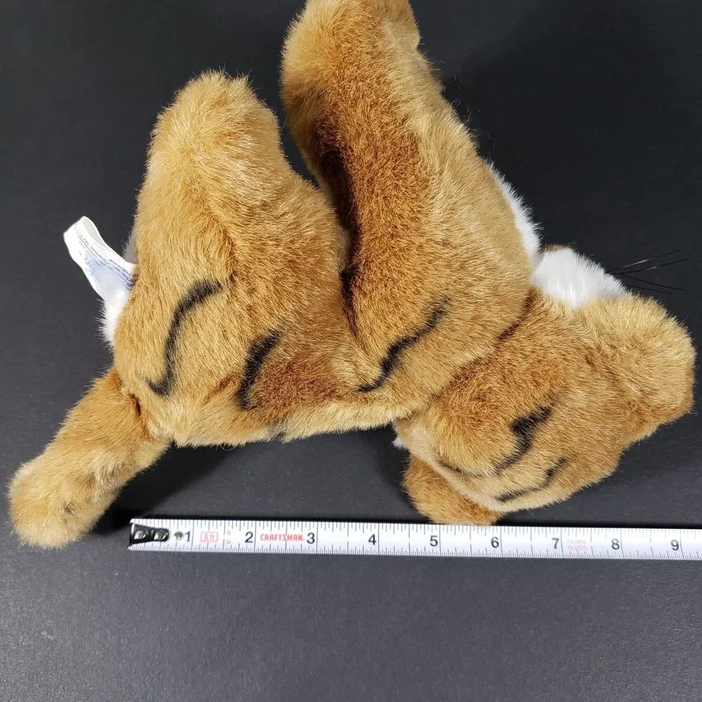 Toys R Us tiger cub