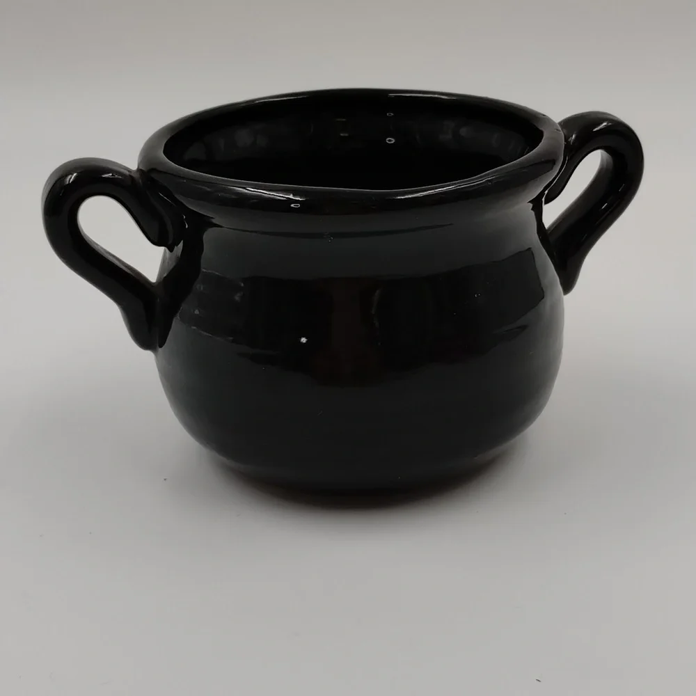 unbranded ceramic crock