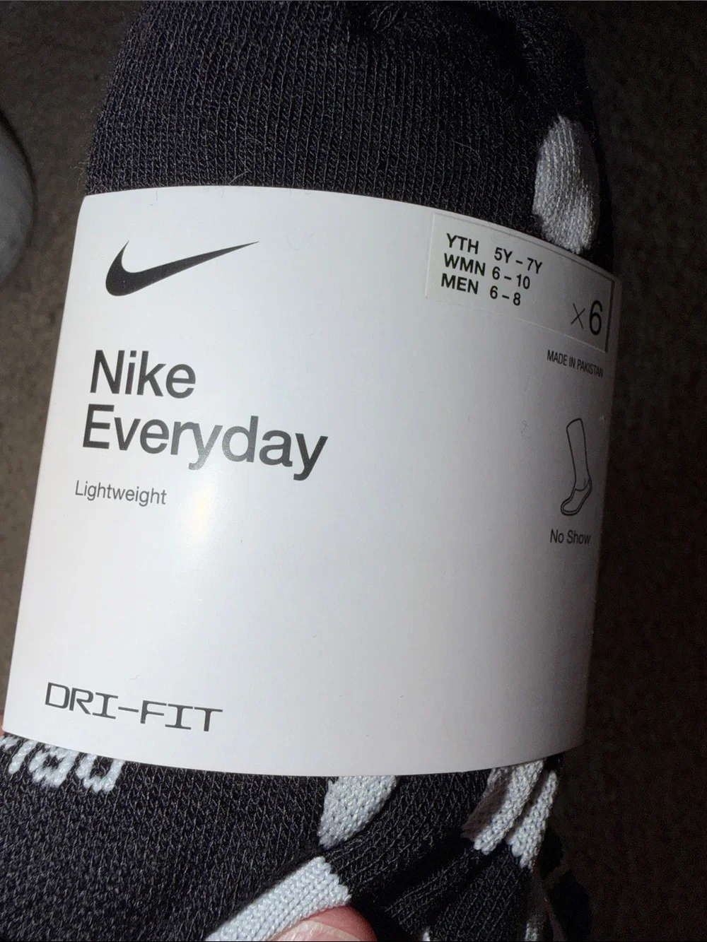 NWT Nike Everyday No Show Socks Youth 5-7