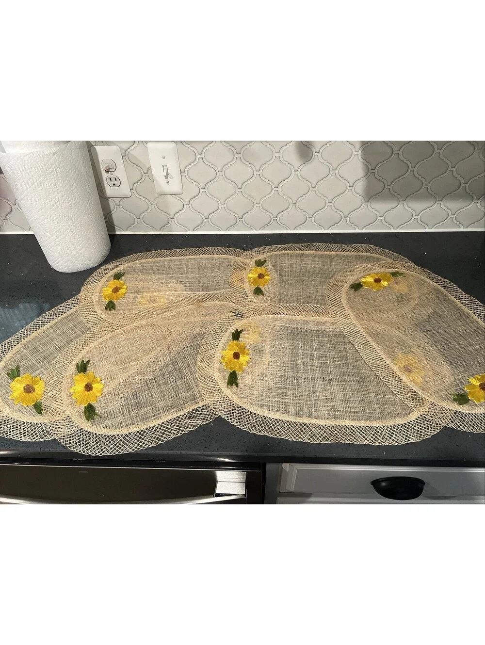 Vintage Boho Oval Placemats Set of 6 – Woven Natural Fiber Floral 18” x 12,5”