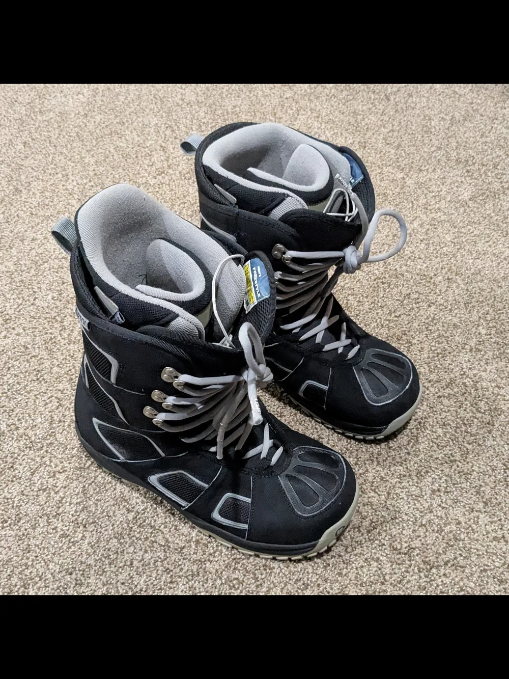 Burton Freestyle Men's Size 12 Snowboard Boots