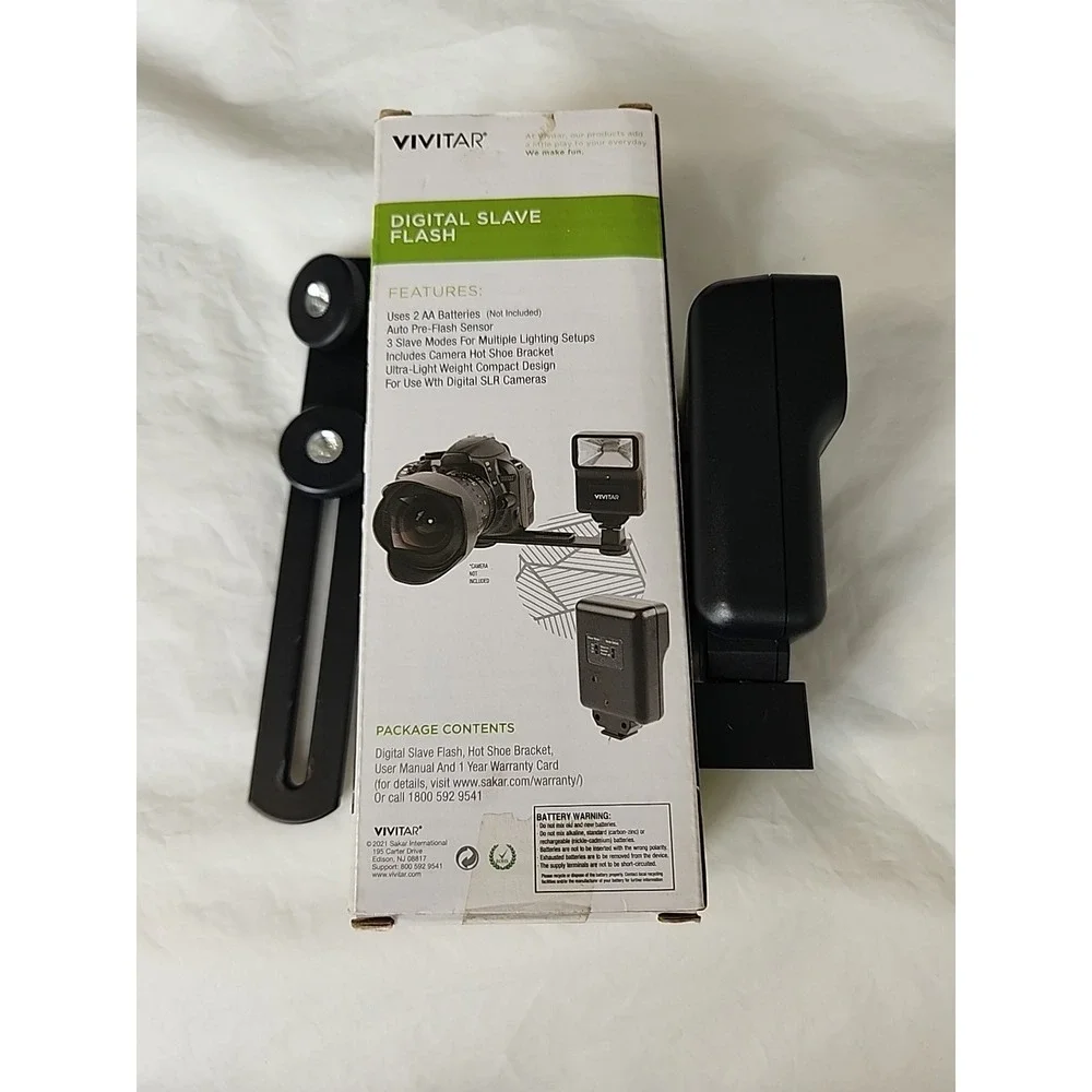 VTG Vivitar Light it Up Digital Slave Flash +Hot Shoe Bracket V319AF-NOC In Box