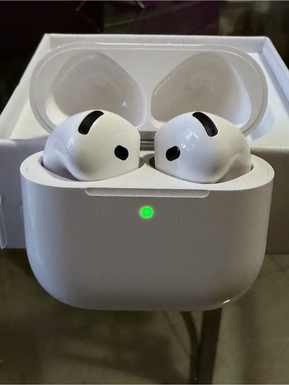 Apple genuine ear