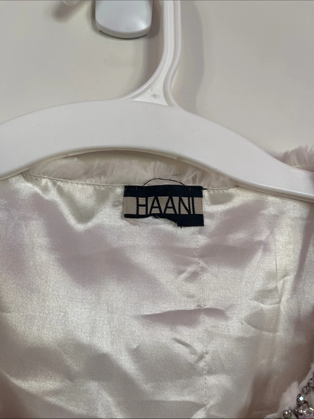 Haani elegant cropped