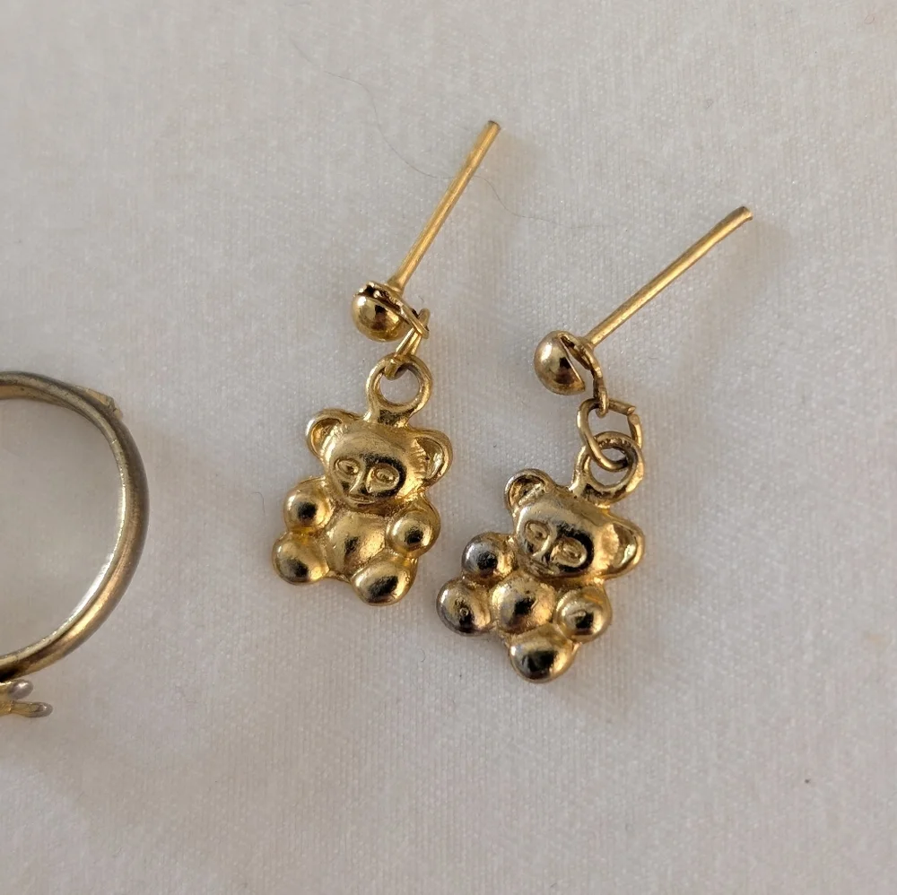 Vintage charming gold
