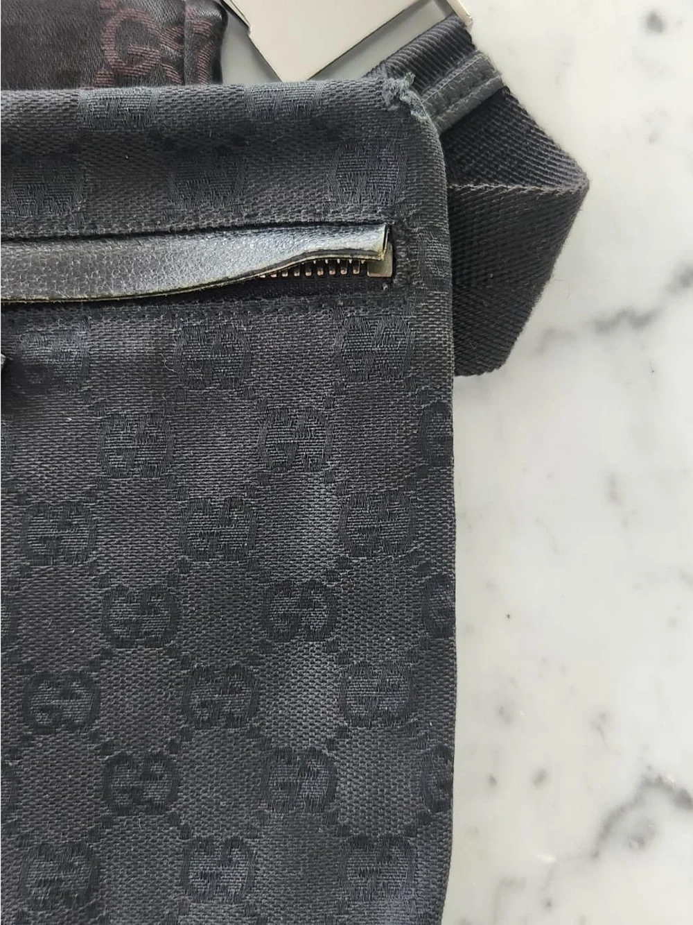 Gucci double pocket