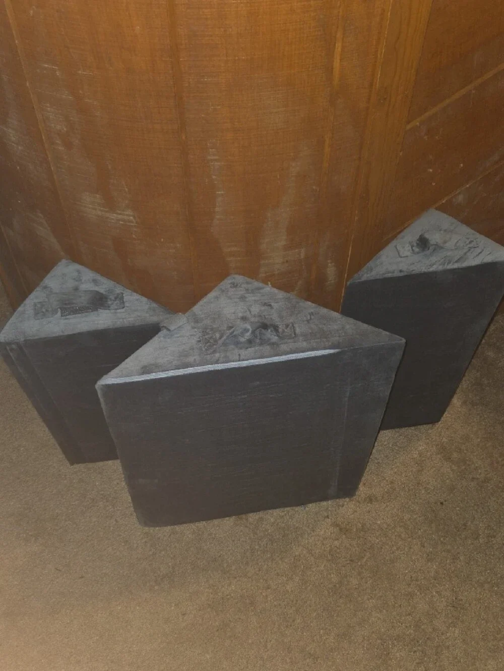 N/A triangular support