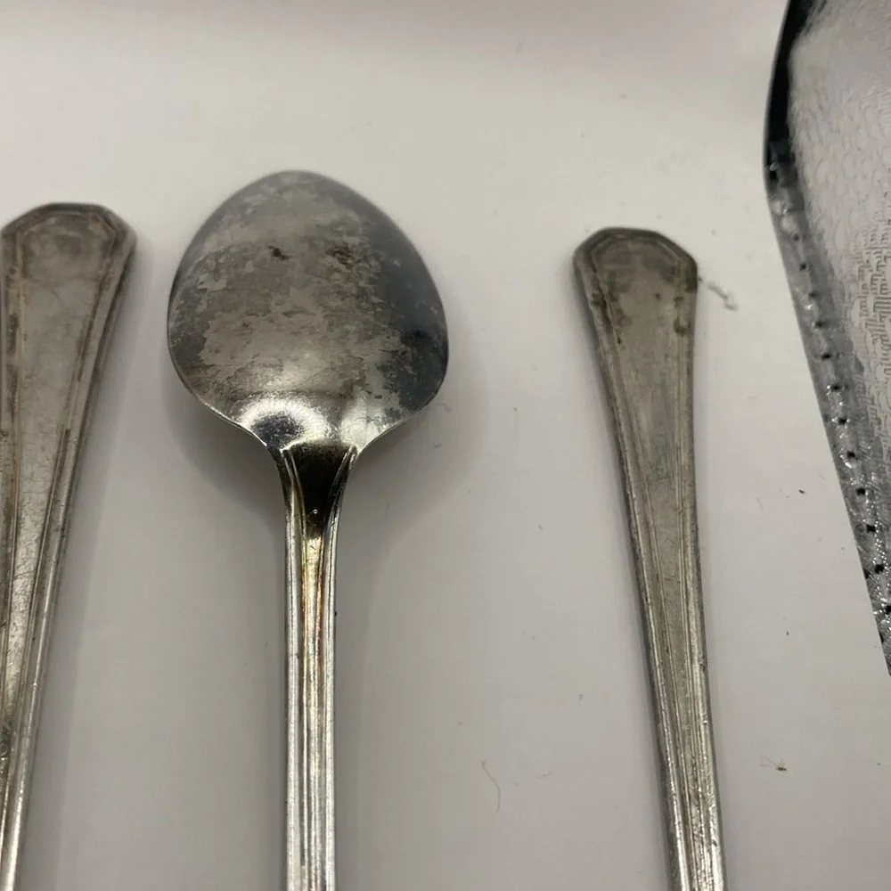 International Silver Company approximately polishing ice