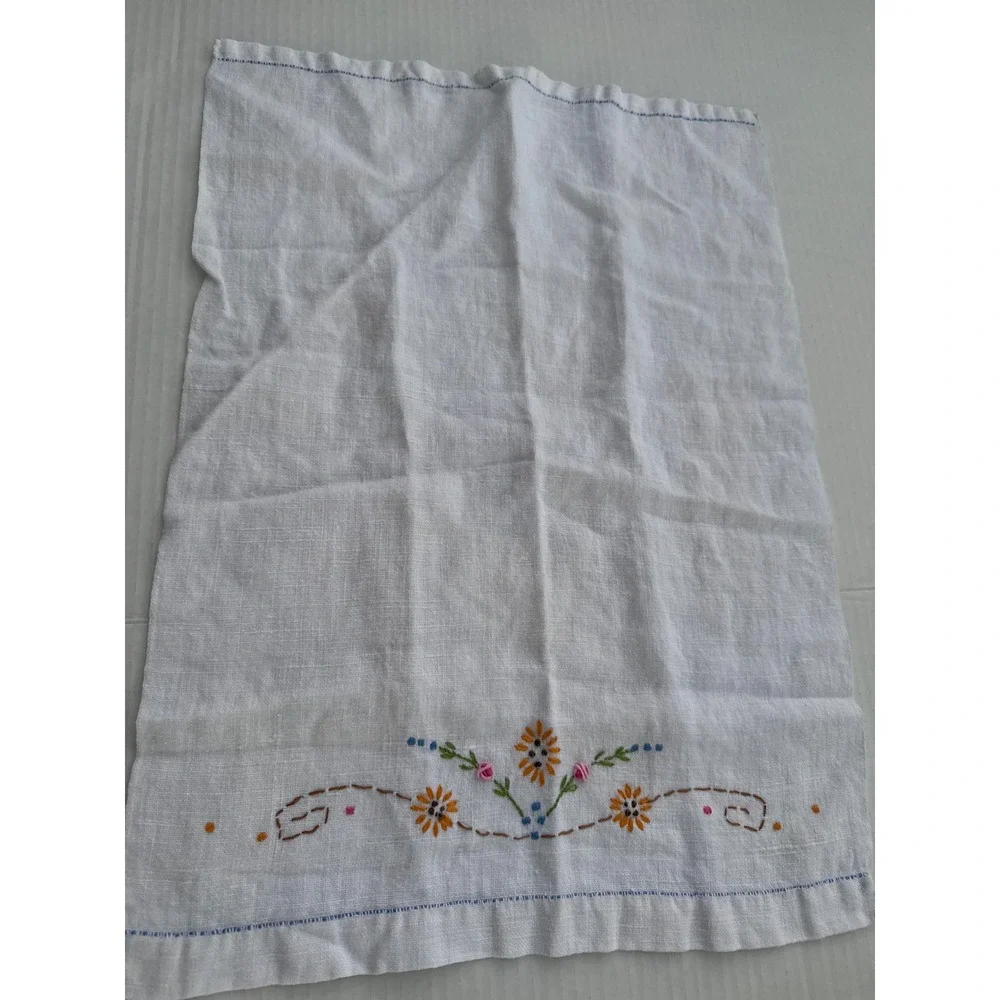 Vintage Hand Embroidered Linen Guest Towel White Floral Sunflower Rose 20x14