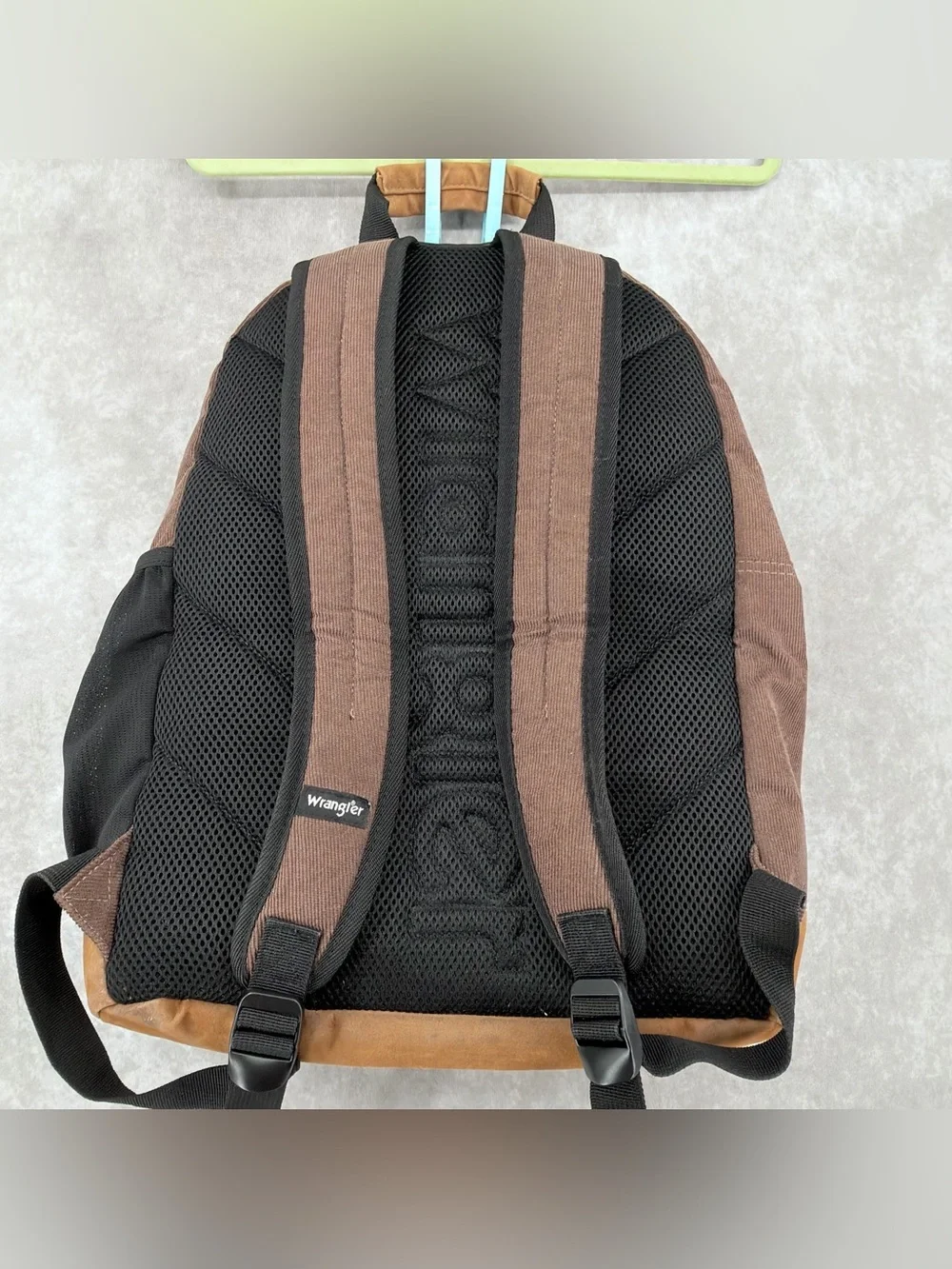Wrangler classic backpack