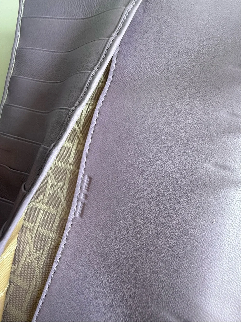 RARE Dior Lavender Quilted Leather MM Personal size Agenda