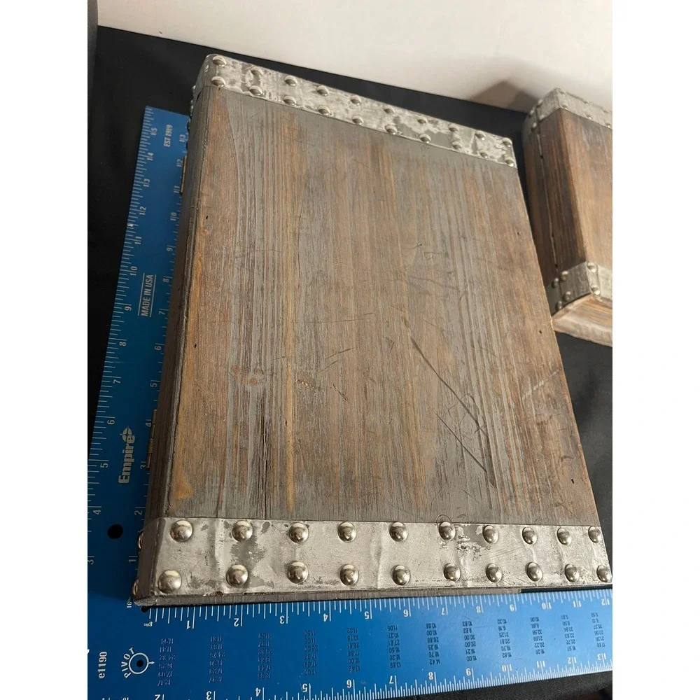 N/A rustic wooden