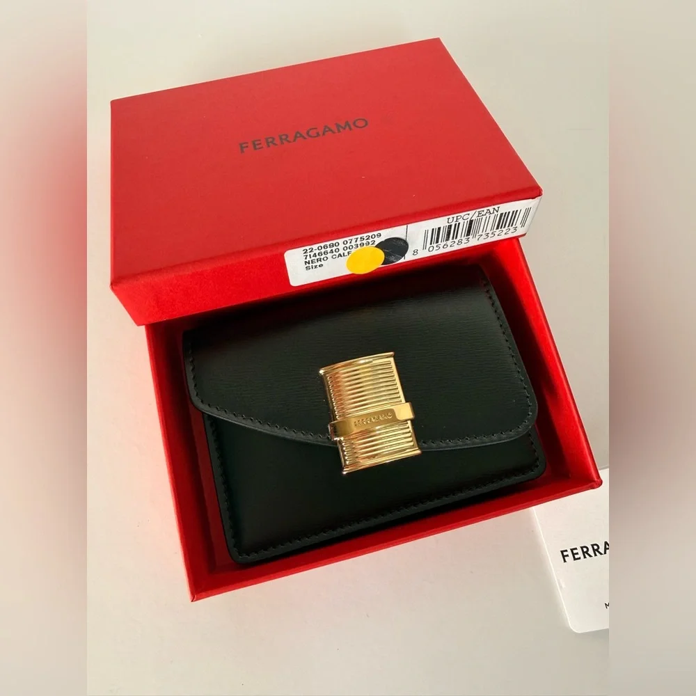 $480 FERRAGAMO Fiamma Leather Card Holder Wallet In Black - LAST ONE LEFT‎