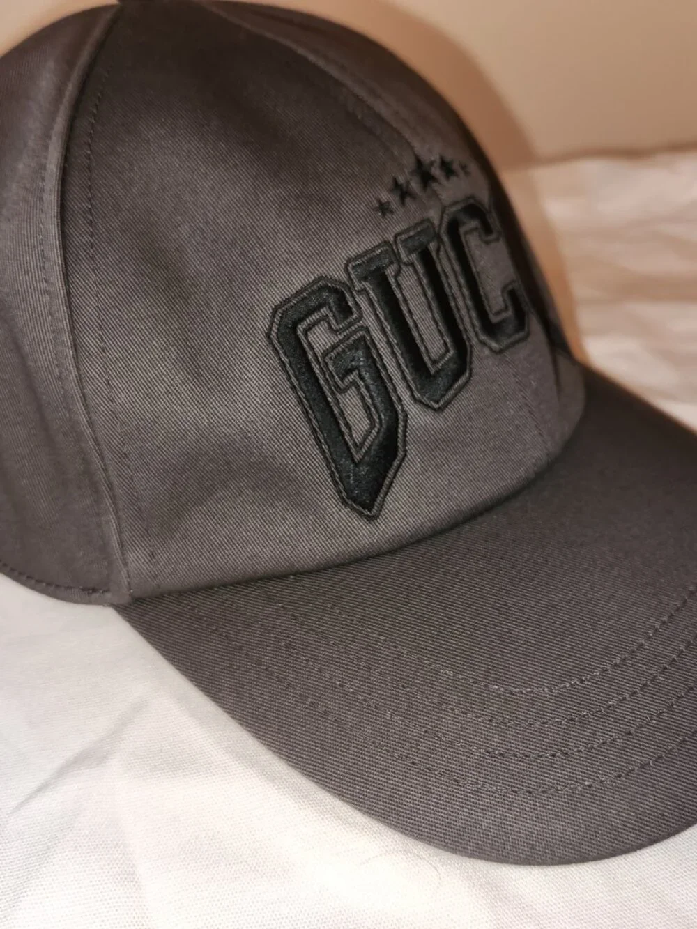 Gucci nwt embroidered