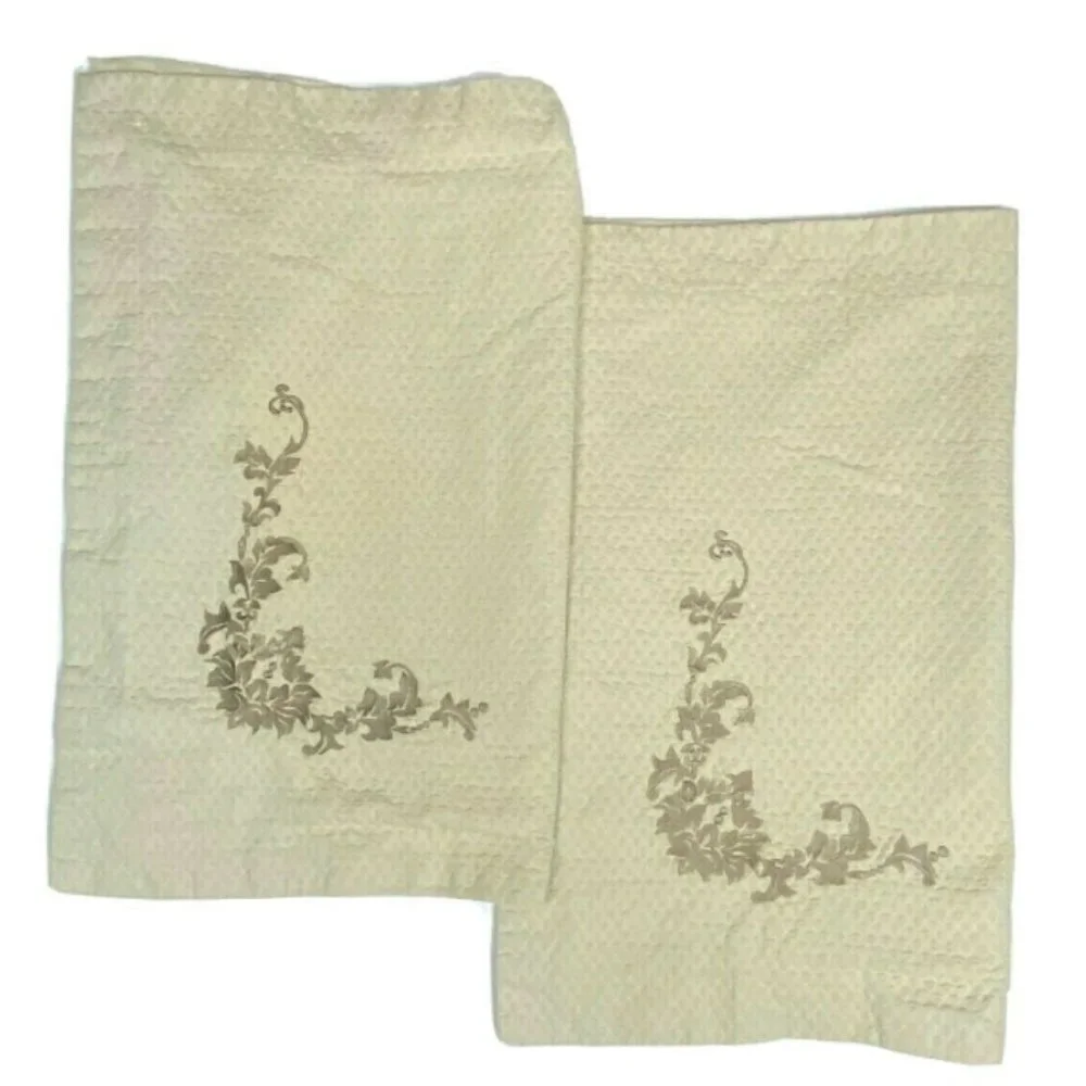2 Chris Madden Discontinued Shams Pillowcases