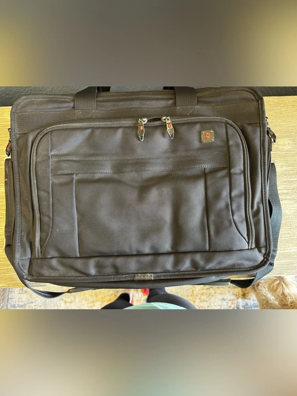 Victorinox recognition support front