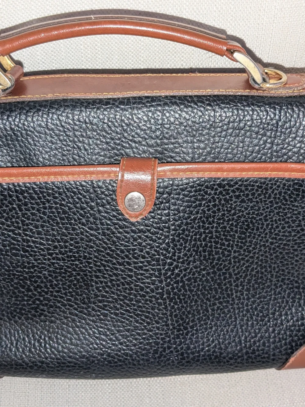 Dooney & Bourke structured dooney