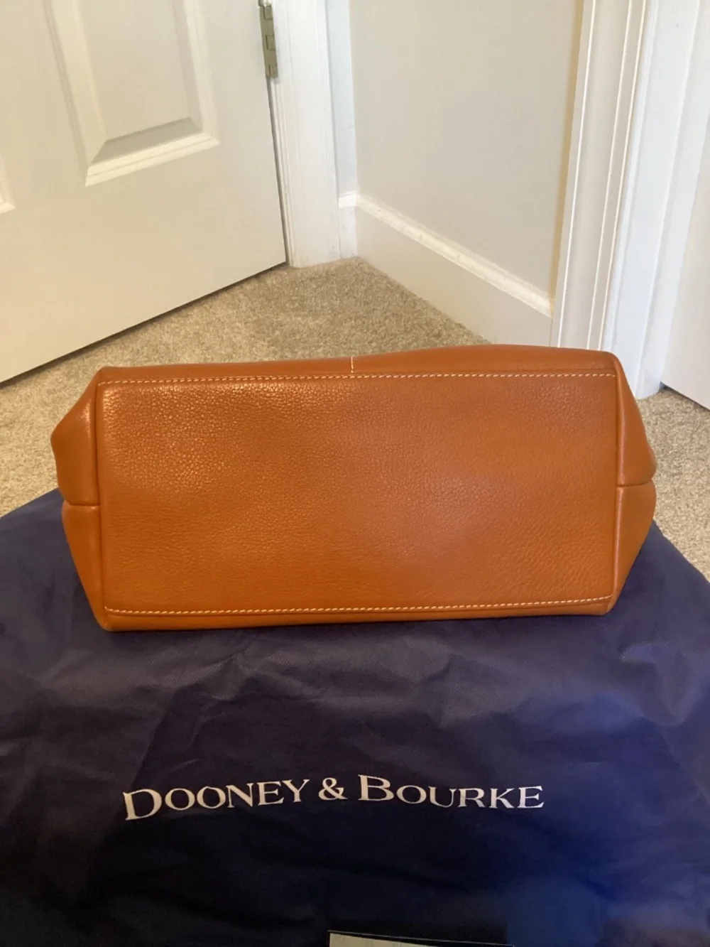 Dooney & Bourke Zipper Pocket Sac