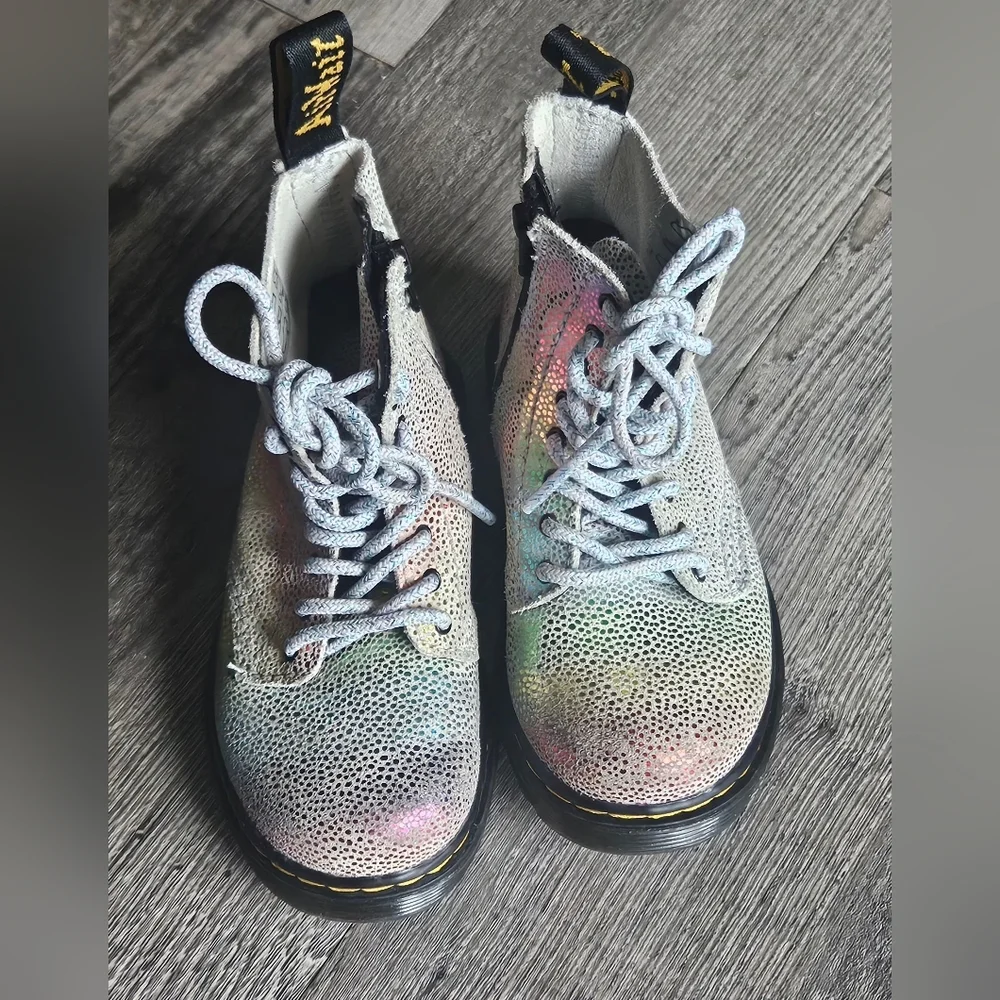 Dr. Martens product pair