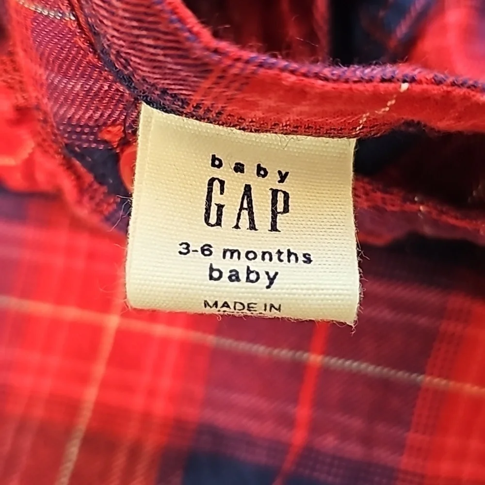 GAP baby red