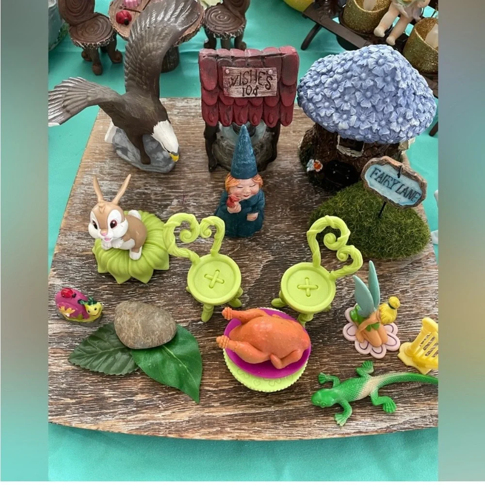 Vintage charming miniatures