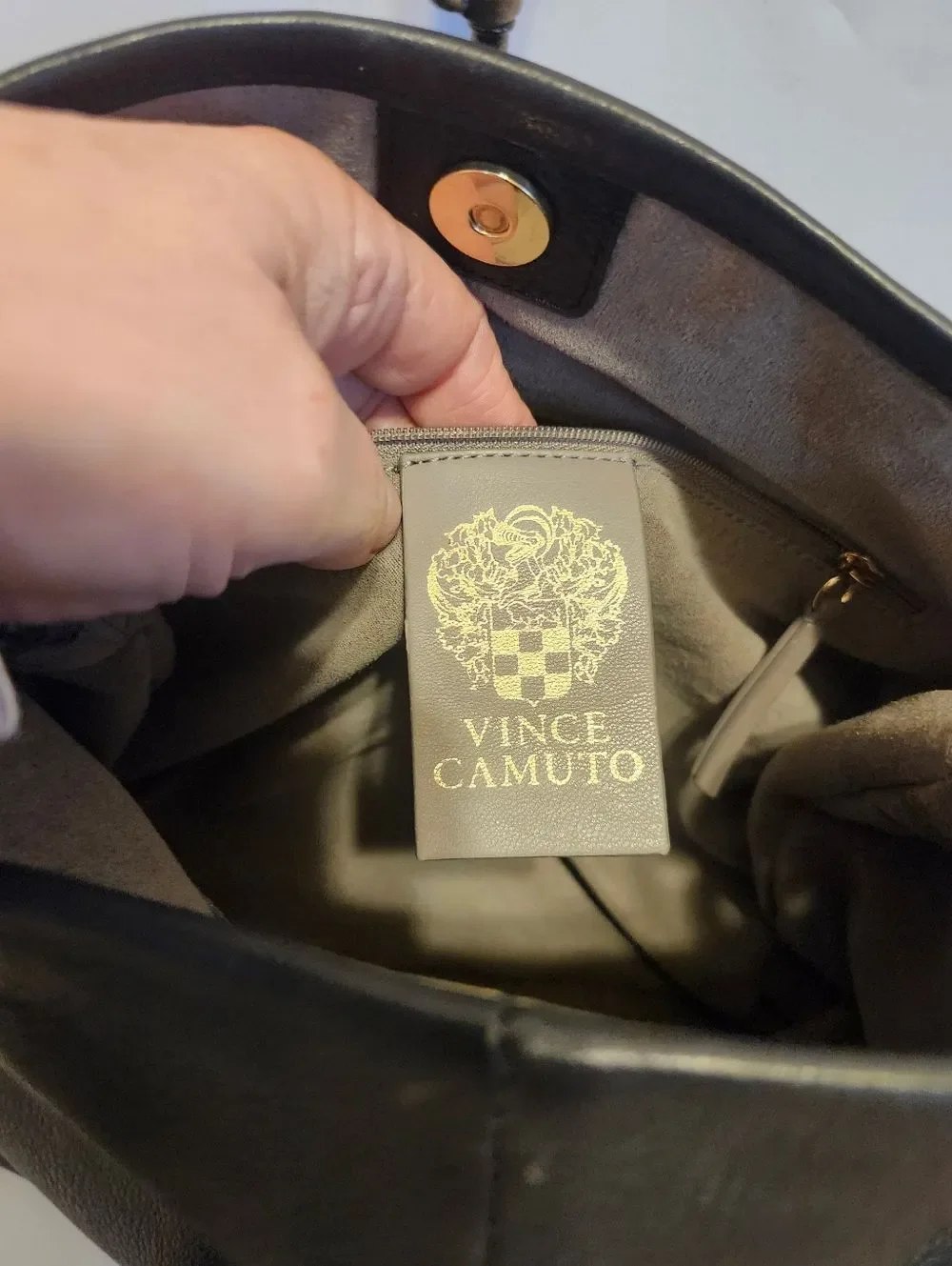 Vince Camuto 