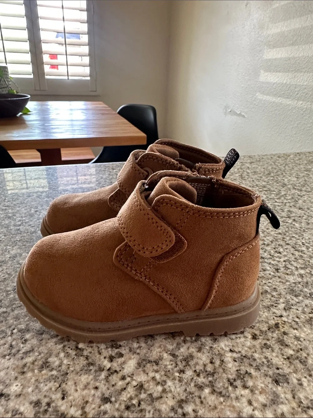 Cat & Jack side cushioned footbed