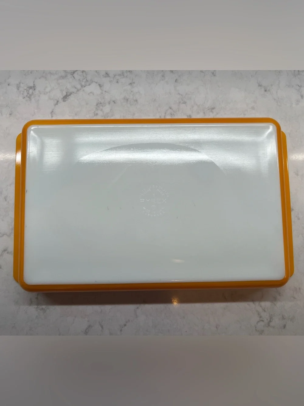 Pyrex vintage 933