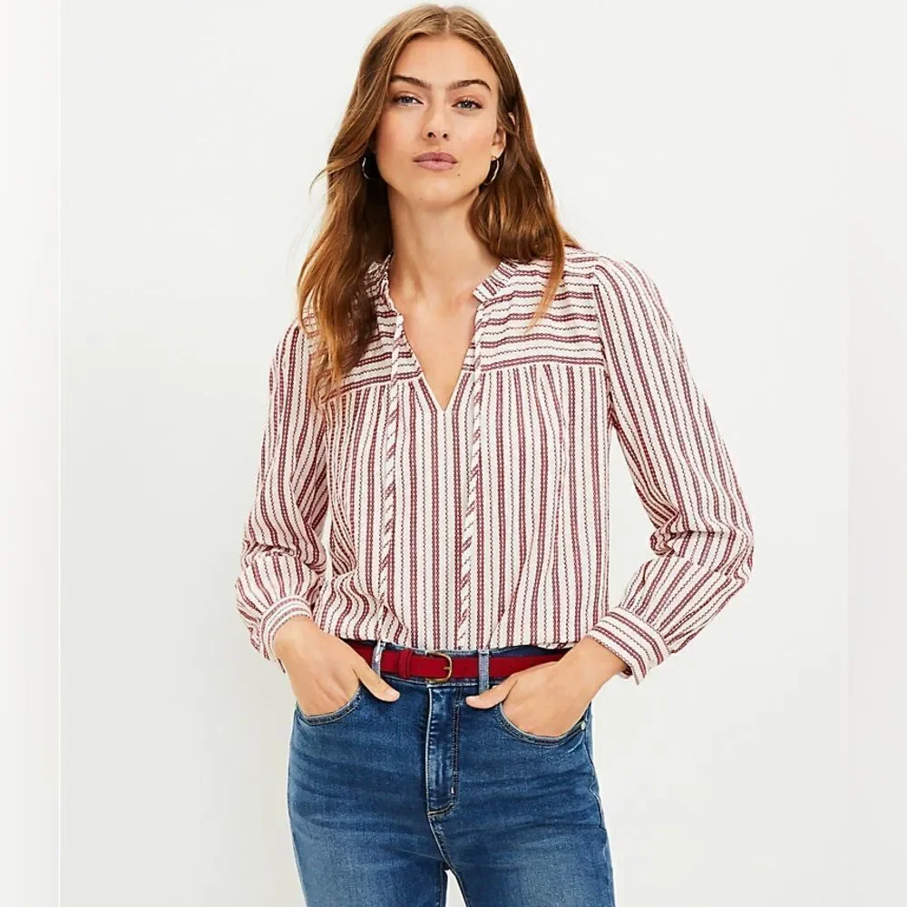 LOFT noticeable puff top