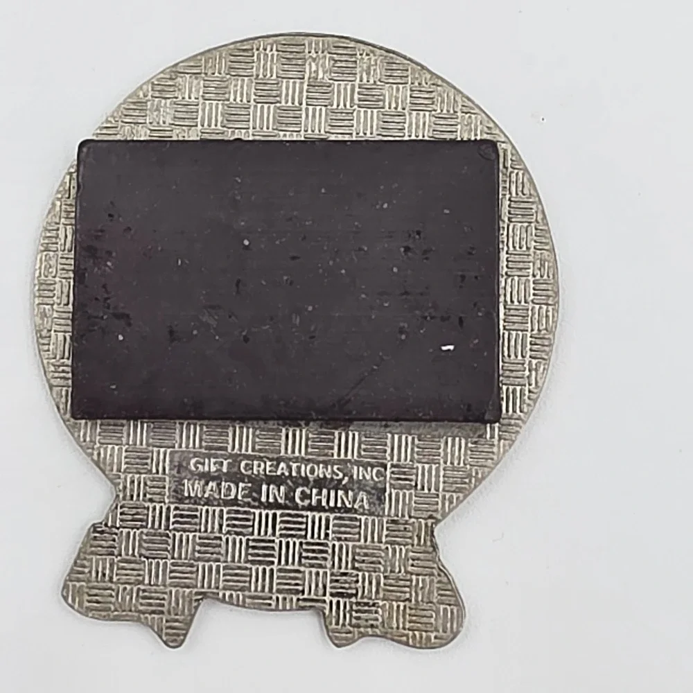 The Unbranded Brand vintage andy