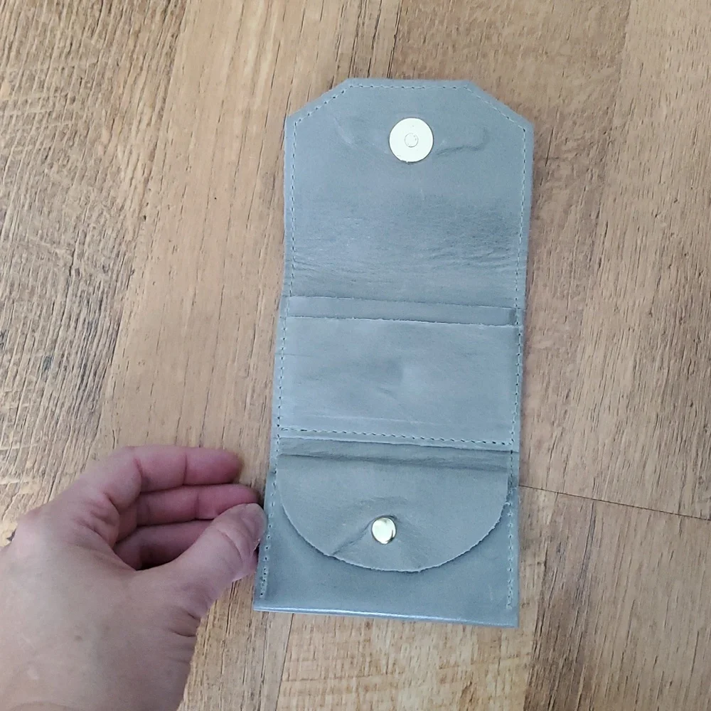 R. Riveter gray wallet
