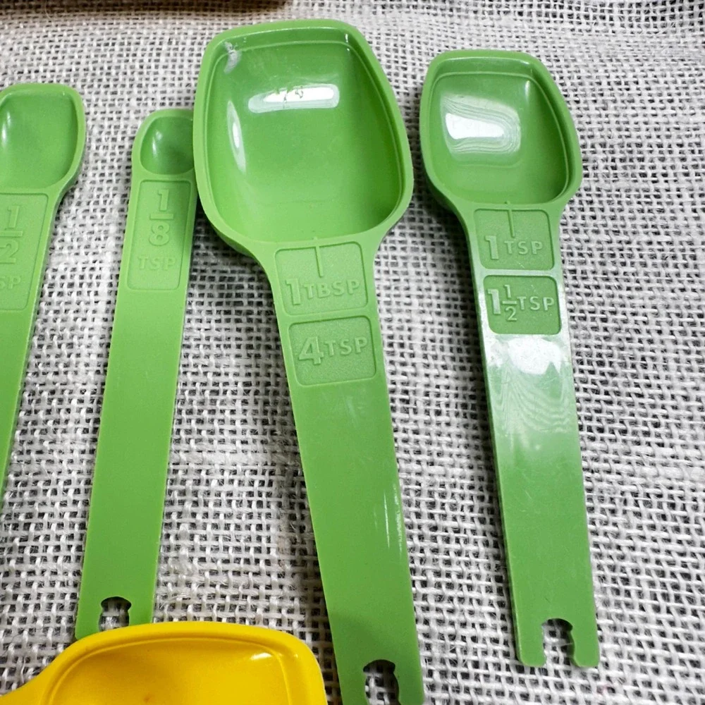 Tupperware mix retro