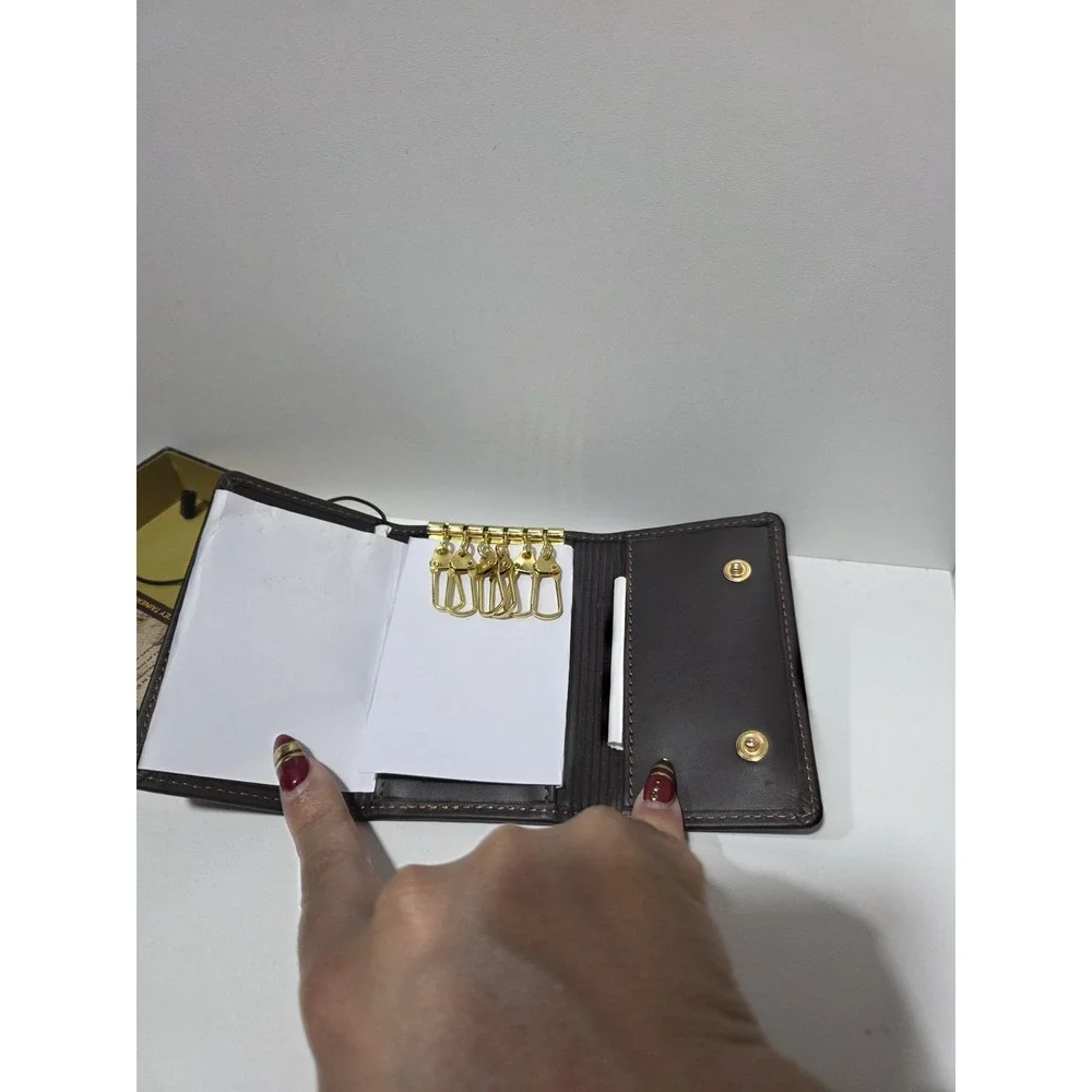 Dopp genuine leather