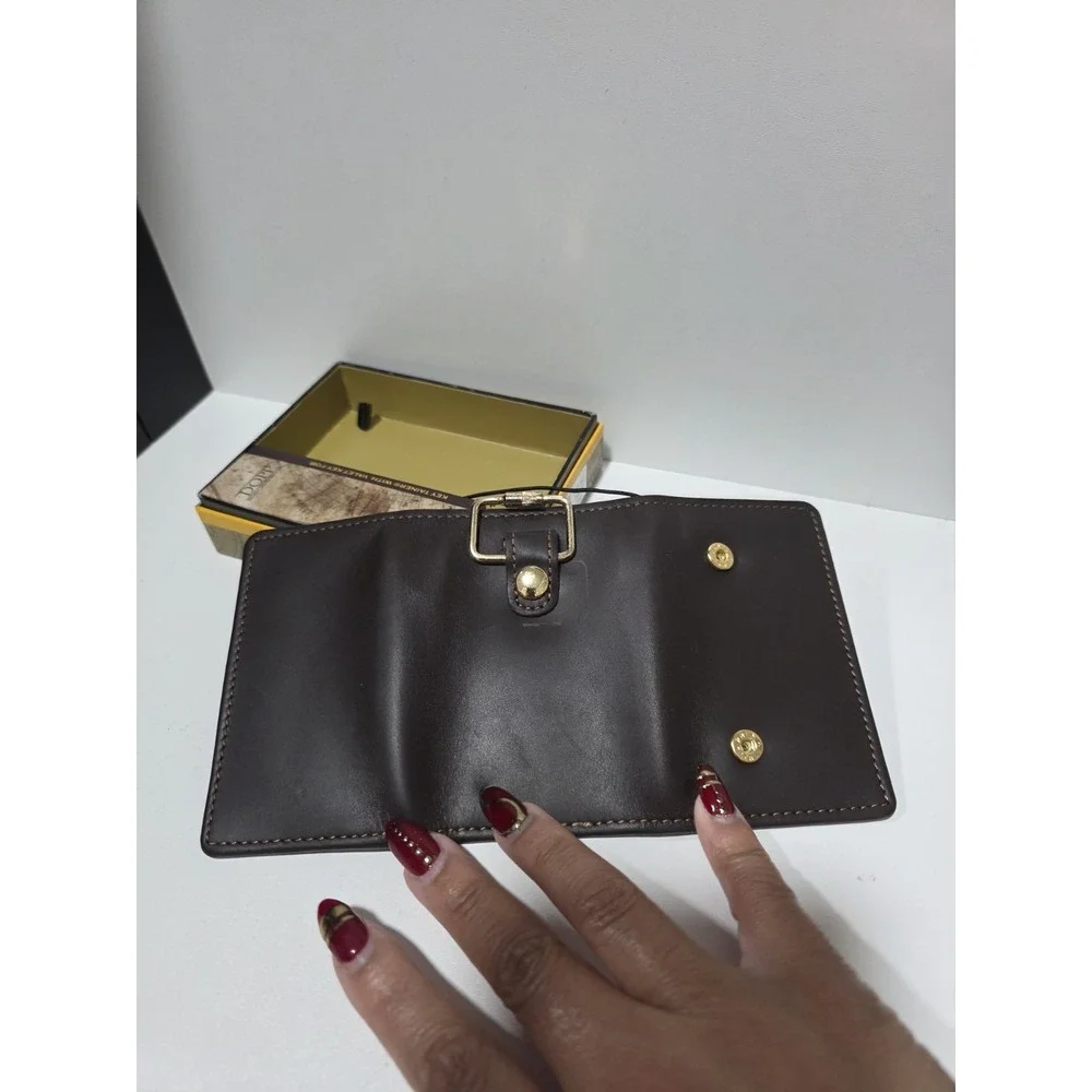 Dopp genuine leather