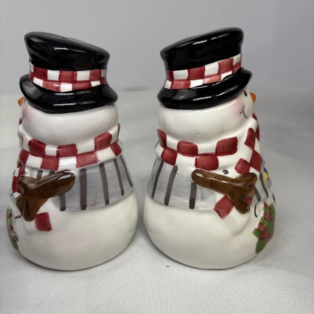 N/A these snowman