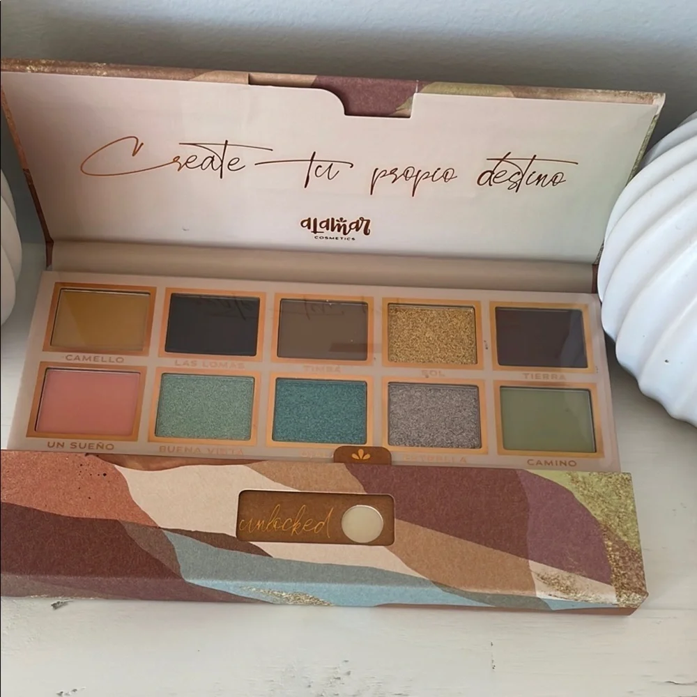 Alamar Cosmetics DESTINO Eyeshadow Palette 10 Colors Mattes & Shimmers New RV$35