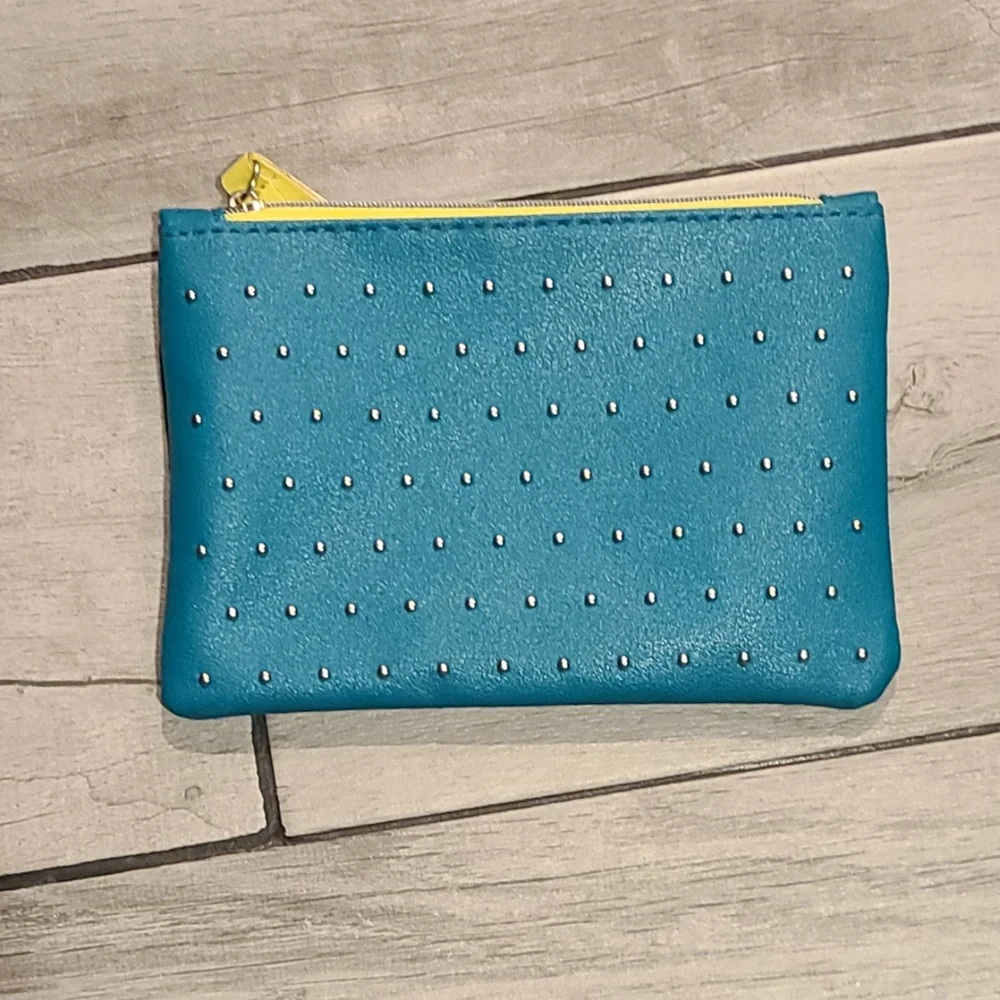 🦔Ipsy studded 100th glam bag 🎠