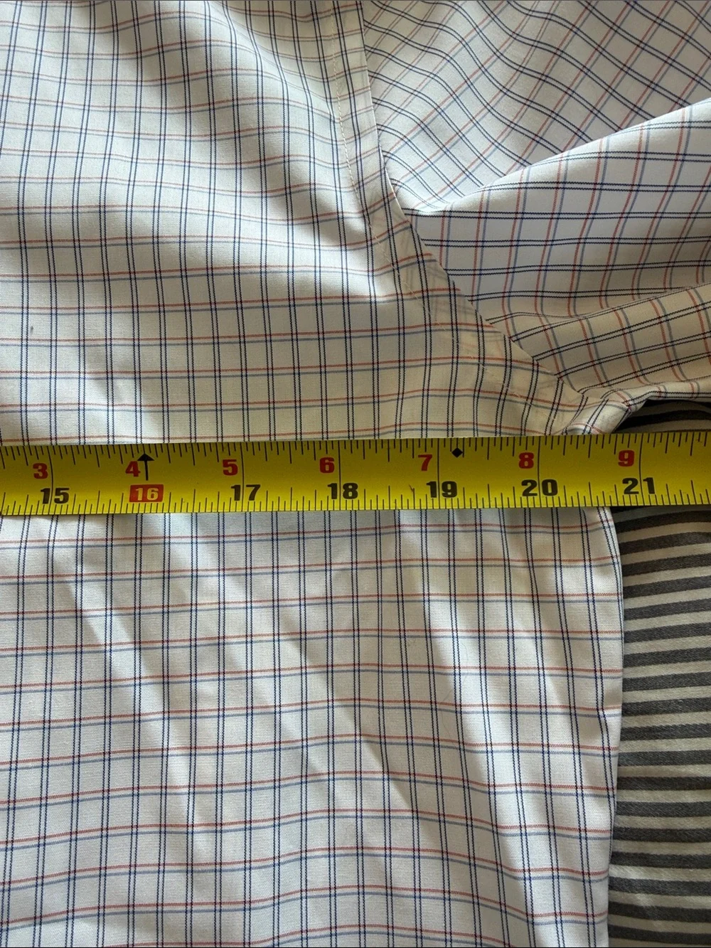 Banana Republic crisp button