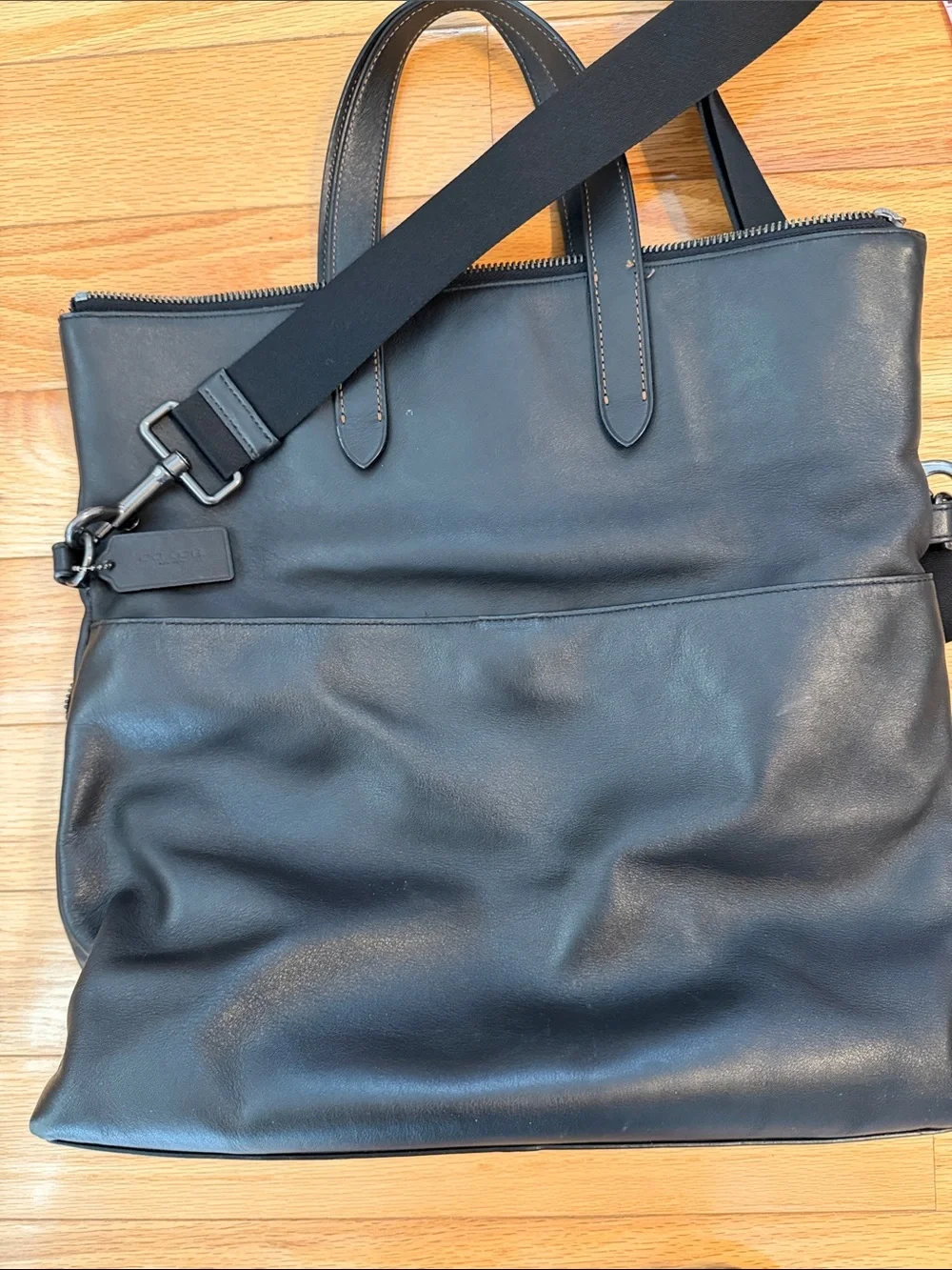 Coach sleek laptop