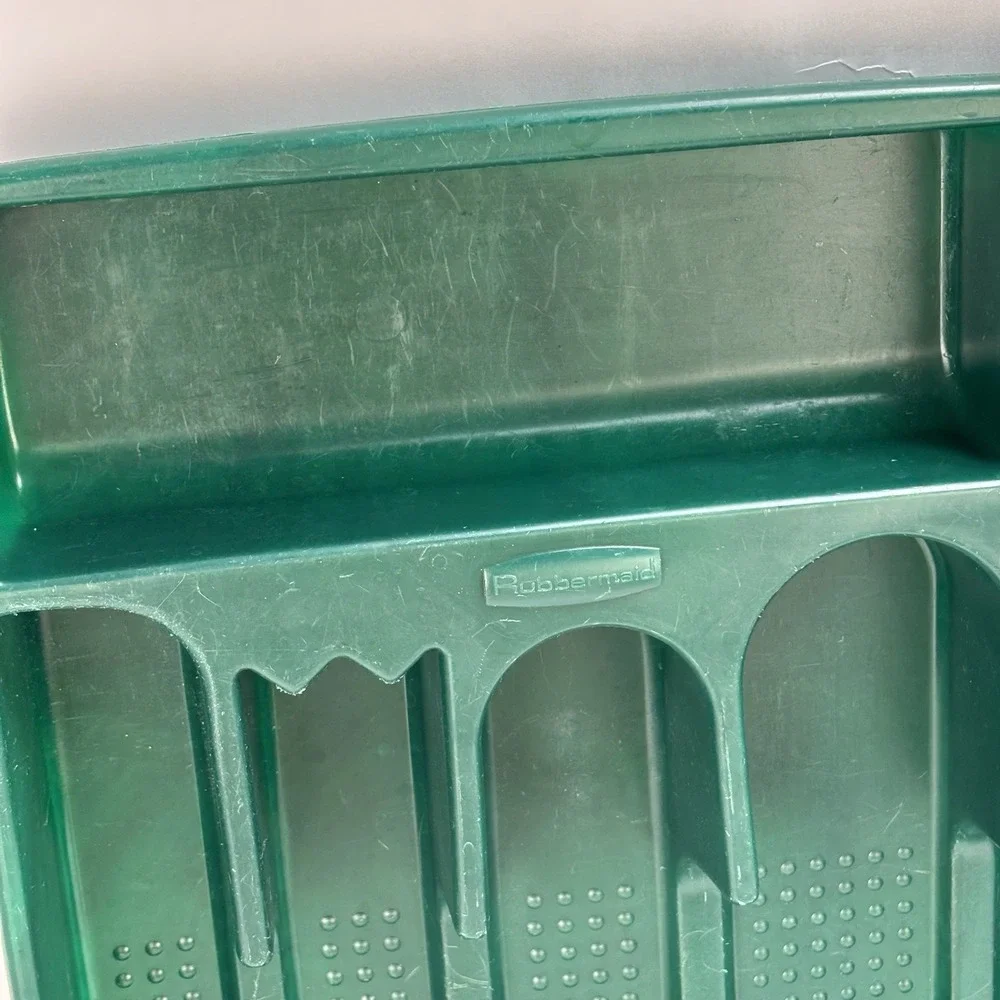 Rubbermaid vintage silverware