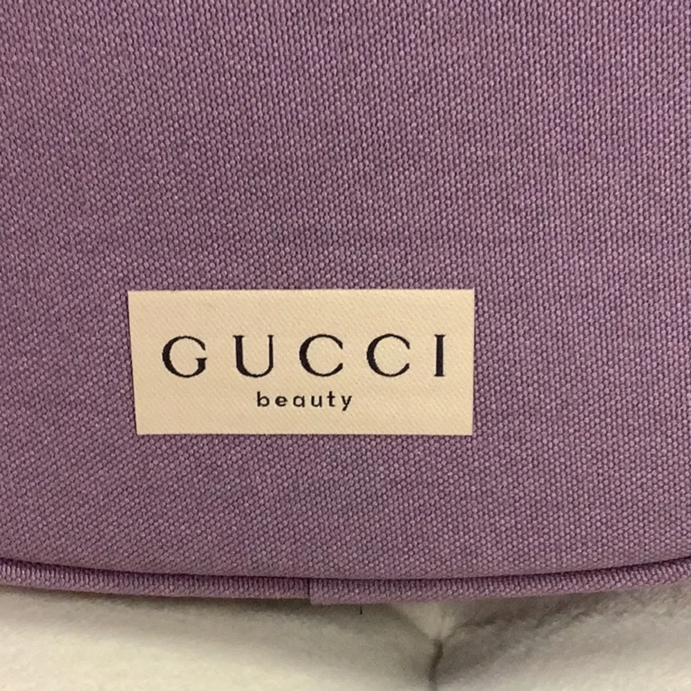 Gucci cosmetic pouch