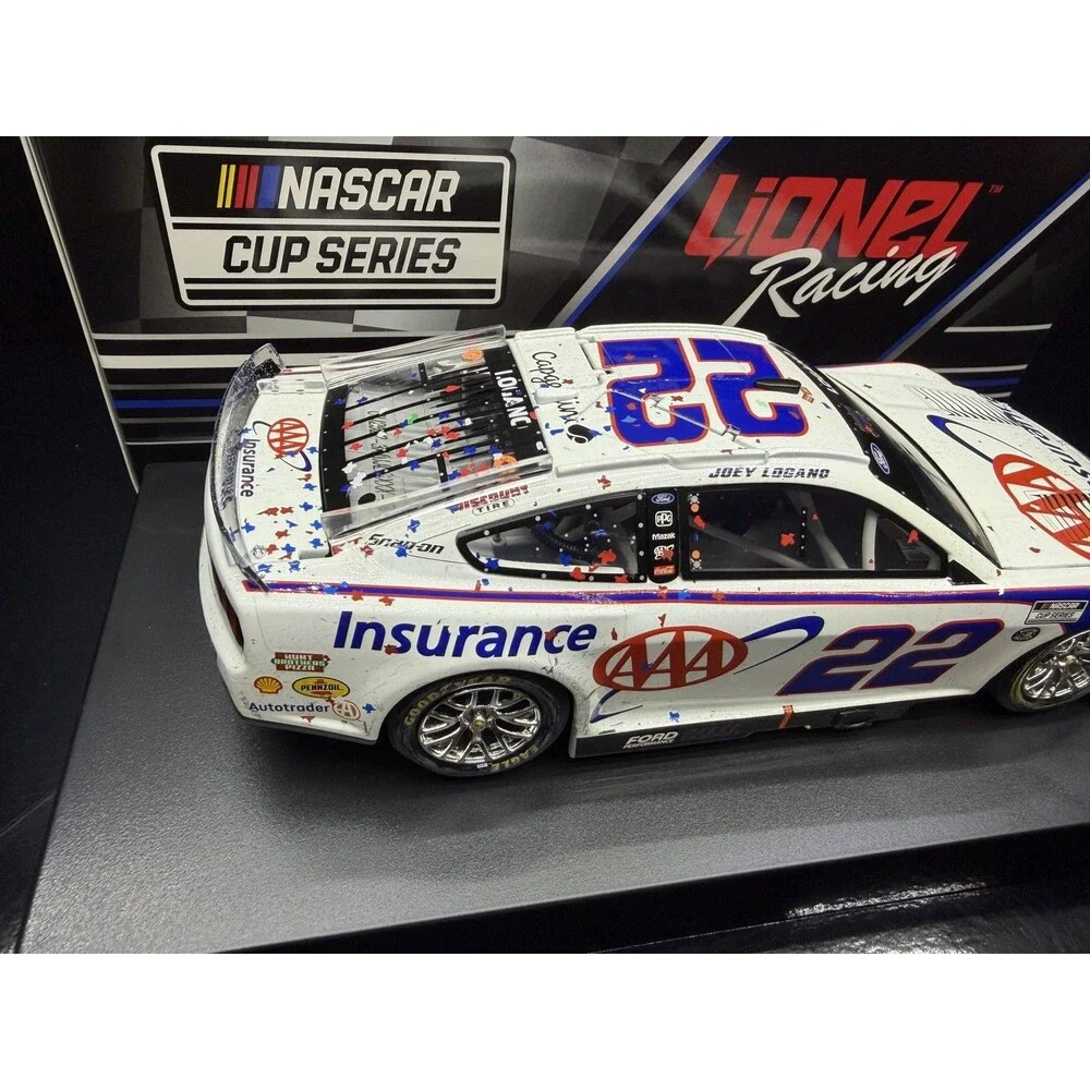 Lionel Racing defending nascar