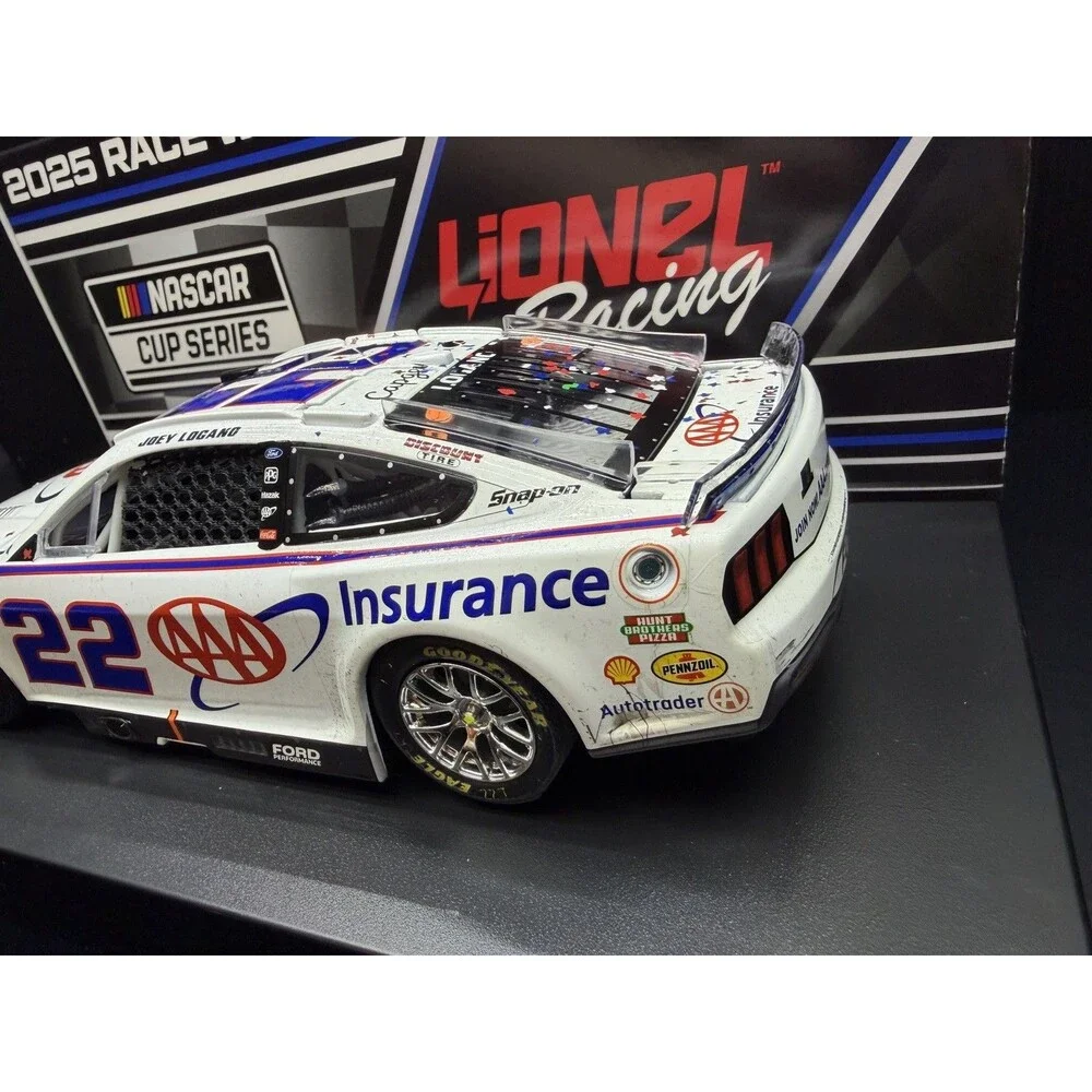 Lionel Racing defending nascar