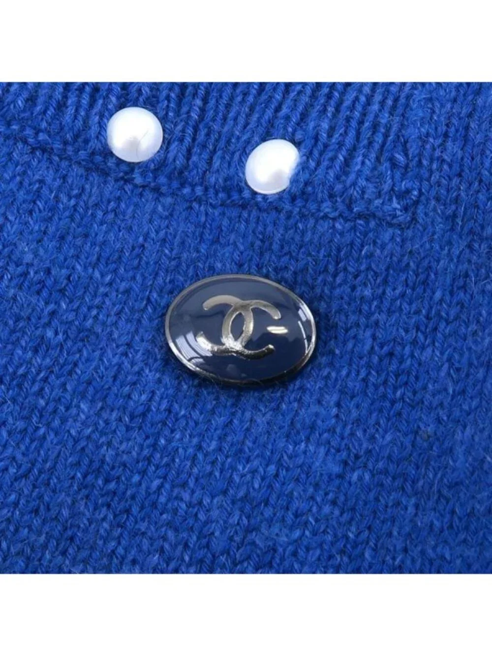 CHANEL width free 18