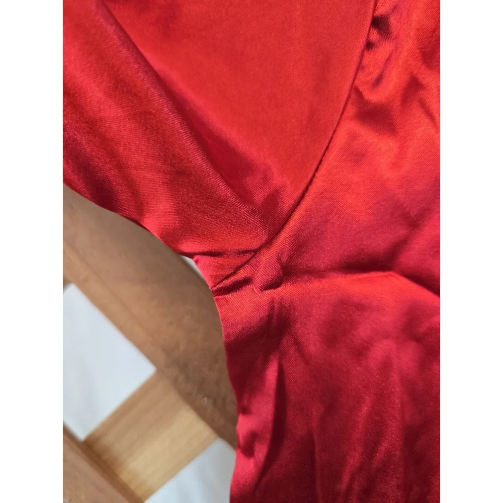 The Unbranded Brand this listing